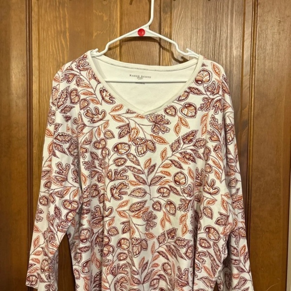 Karen Scott White V-Neck Long Sleeve Top with Rust Floral Print